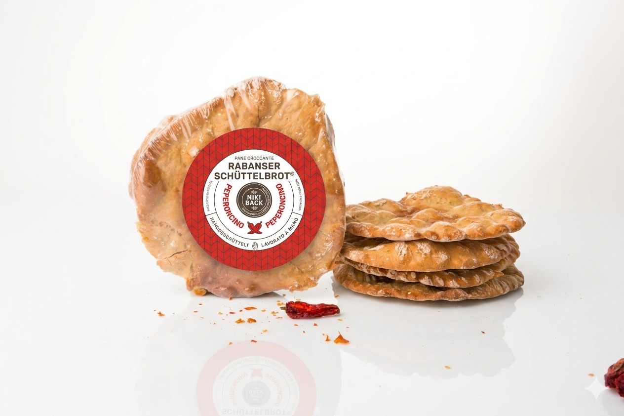 Scharfes Südtiroler Schüttelbrot mit Chili / Peperoncino von Niki Back – traditionell handgeschüttelt und feurig knusprig